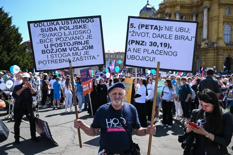 Jake snage na 'Hodu za život' i masa ljudi, a sve oči uprte su na drugo mjesto