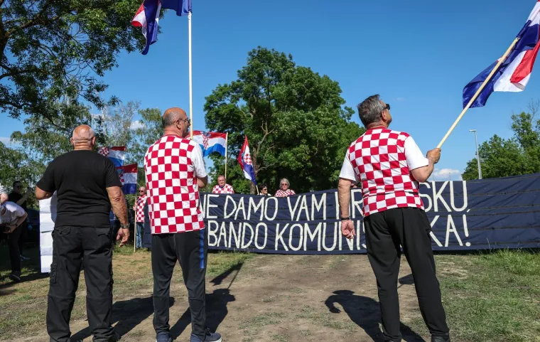 Drama na Trnjanskim kresovima: Policija privela aktivisticu koja je pri&scaron;la braniteljima