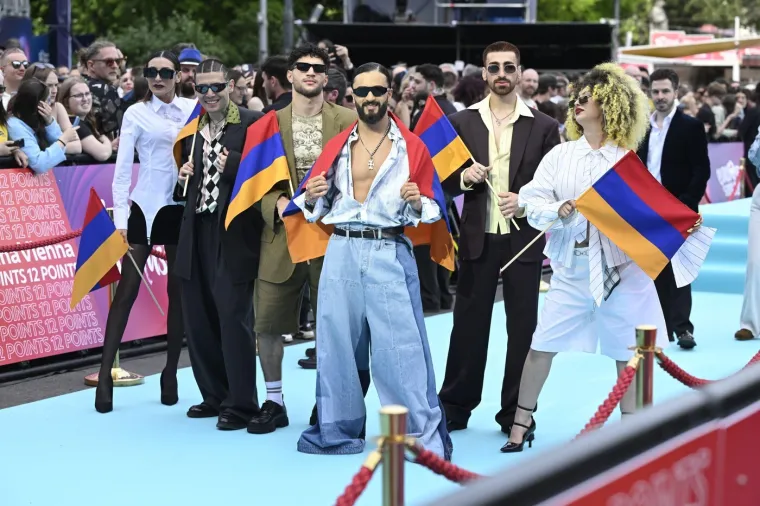 Službeno počeo Eurosong: Pogledajte ovogodi&scaron;nje natjecatelje na Tirkiznom tepihu
