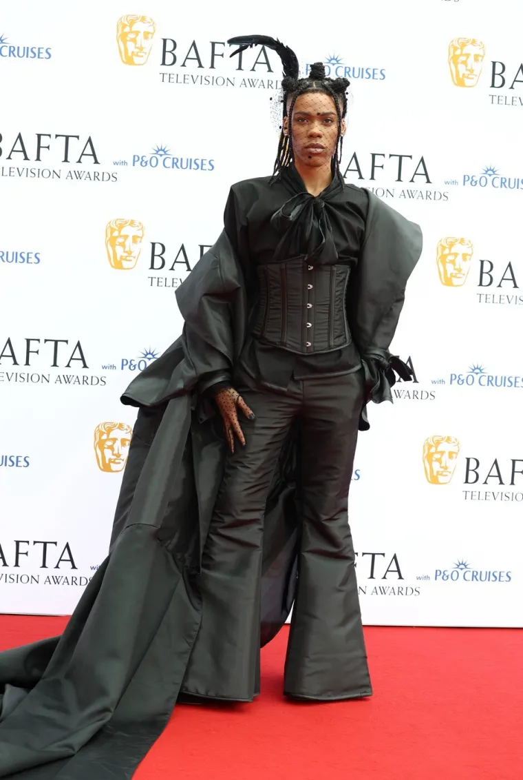 Dekoltei 'na izvol'te' i neukusni &scaron;e&scaron;iri: Jesu li se zvijezde s BAFTA-e pogledale u ogledalo?