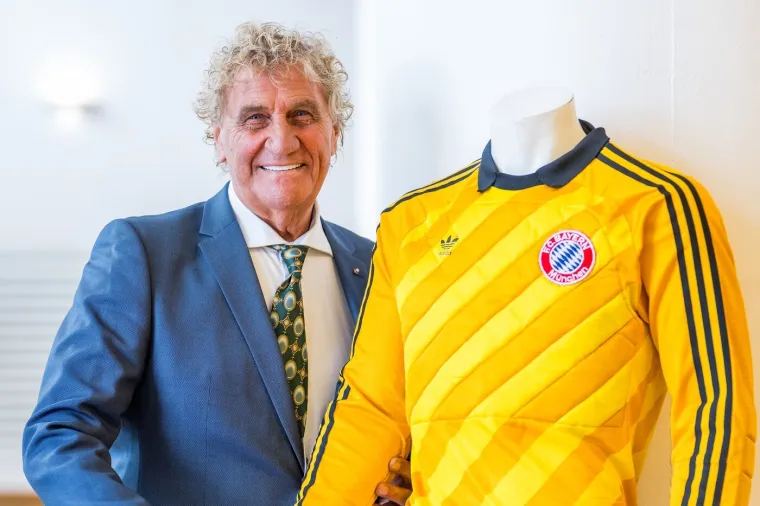 Bayernova legenda prodaje kolekciju, cijena Maradoninog dresa &scaron;okirala javnost!