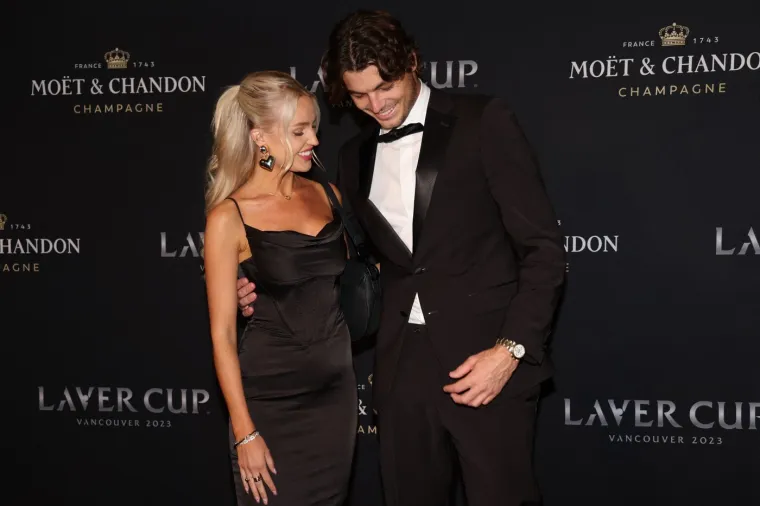 Influencerica ponižava svog slavnog biv&scaron;eg dečka gdje god stigne i zarađuje na njemu