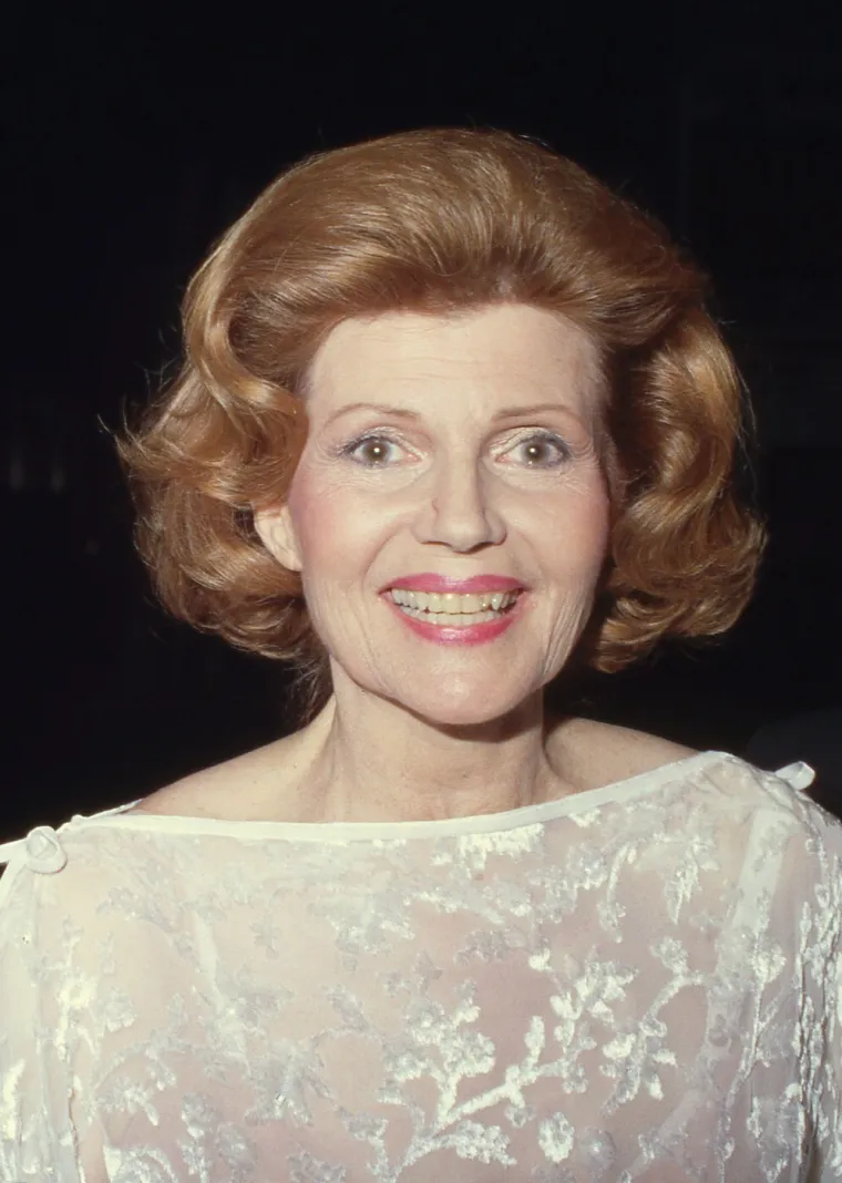Prije 39 godina preminula Rita Hayworth: Imala pet brakova, bila princeza i umrla zaboravljena