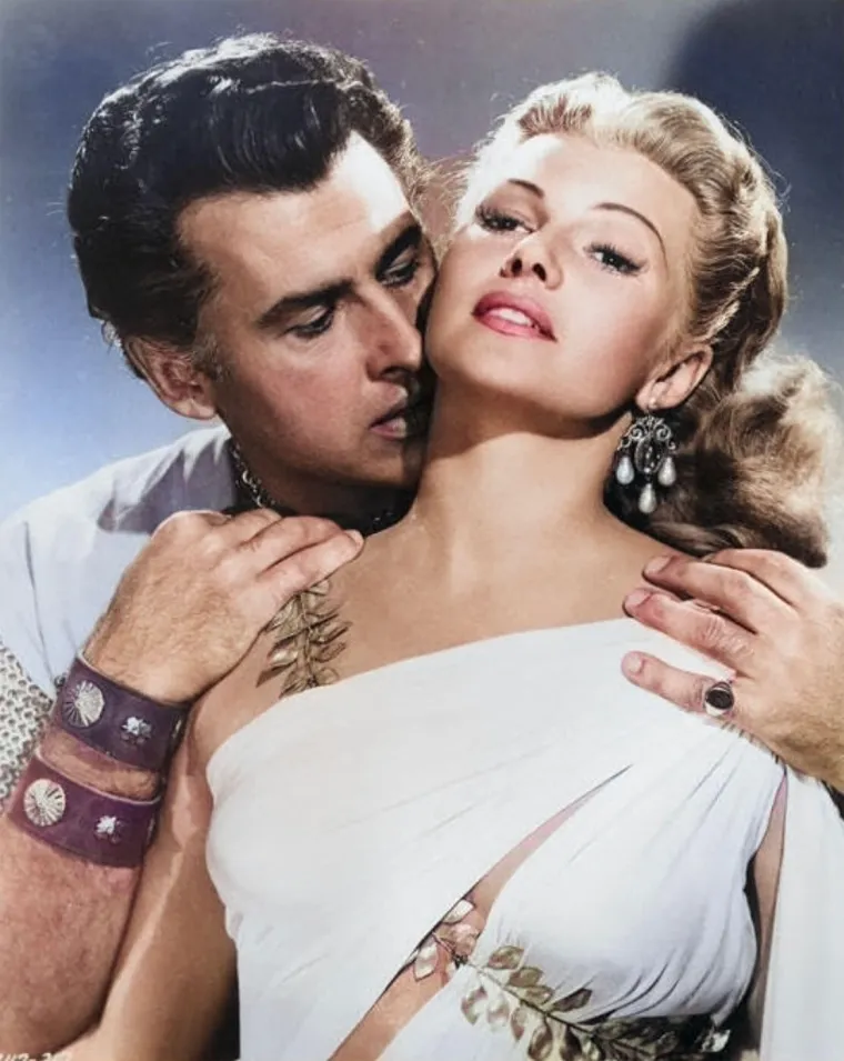Prije 39 godina preminula Rita Hayworth: Imala pet brakova, bila princeza i umrla zaboravljena