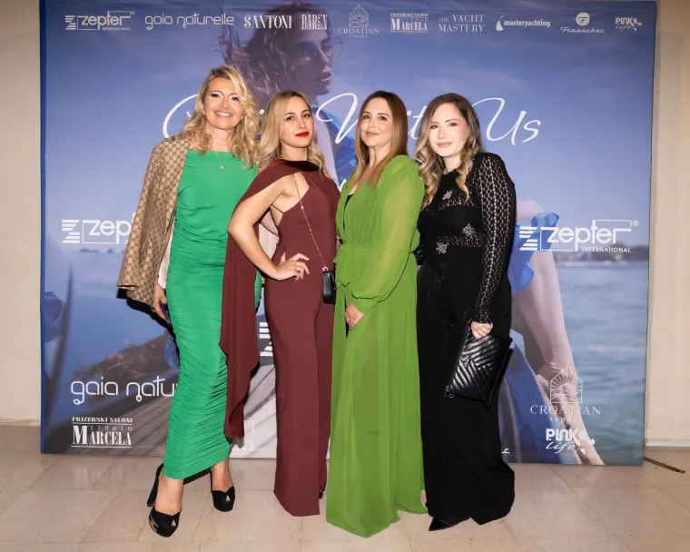 Sandra Perković, Alka Vuica i 'hrvatska Madonna': Evo tko je sve zablistao na glamuroznoj modnoj reviji