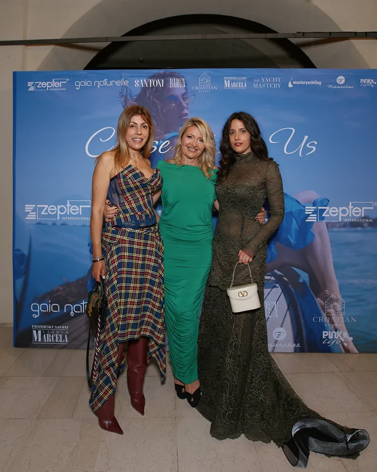 Sandra Perković, Alka Vuica i 'hrvatska Madonna': Evo tko je sve zablistao na glamuroznoj modnoj reviji