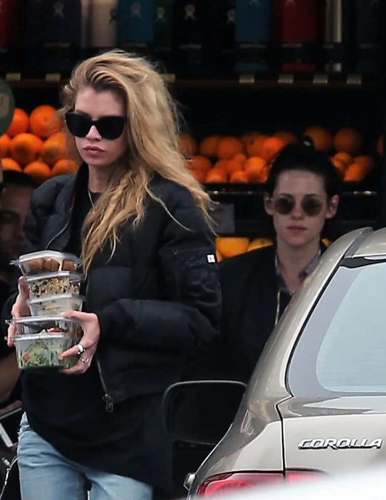 Stella Maxwell pravi je praznik za oči: Ljubila je slavne žene, a mu&scaron;karci zbog nje gube razum