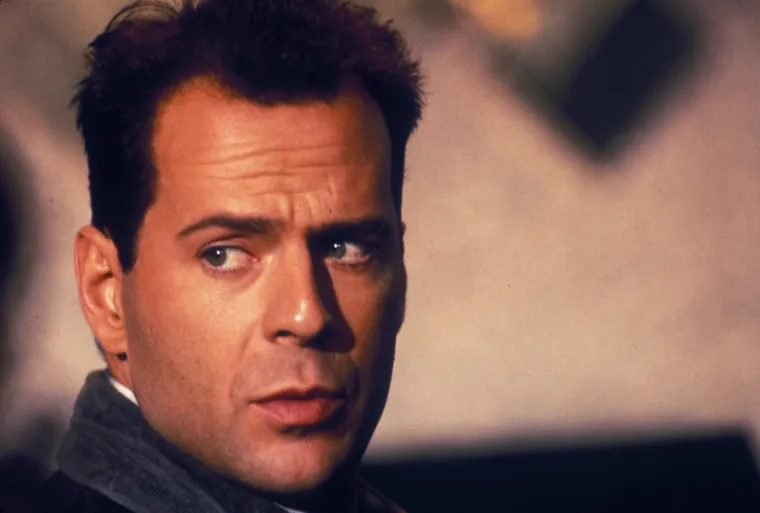 Okrutna dijagnoza promijenila ga je zauvijek: Pogledajte kako Bruce Willis kopni pred očima javnosti