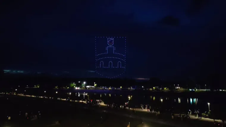 Spektakularni prizori na nebu iznad Osijeka! Pogledajte &scaron;to su dronovi sve napravili