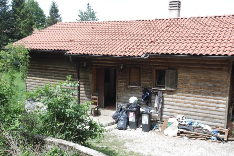 Kakvi prizori! Živjeli su u paklu, a sada su napokon spa&scaron;eni: Ovo je kuća koja je &scaron;okirala javnost