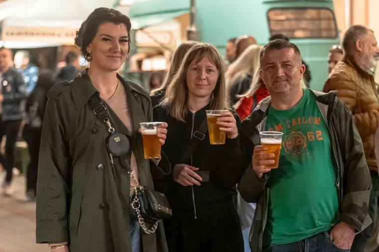 Legice zauzele Sunčanu ulicu: Zbog popularnog festivala sredi&scaron;te Osijeka vrvjelo ljepoticama