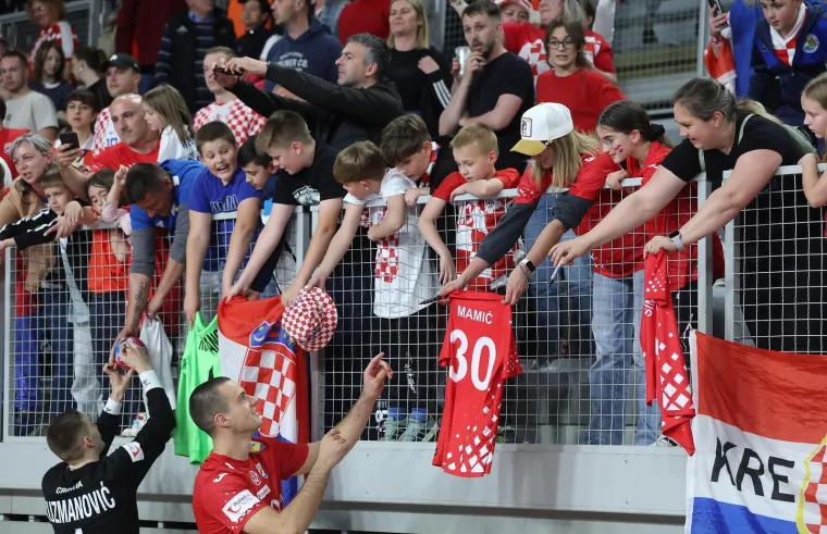 Slomili smo &Scaron;veđane nakon dugih osam godina, a evo kakvu je ludnicu napravio Varaždin
