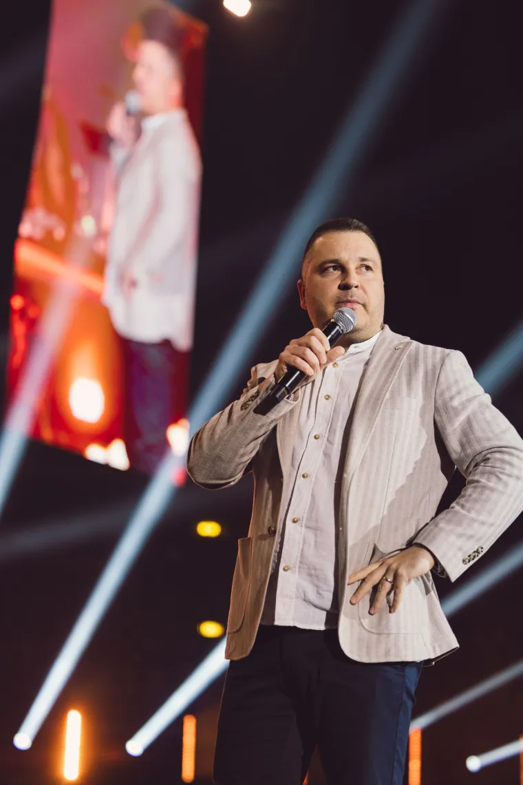 Druga večer čuda u Zagrebu: Jakov Jozinović zapjevao na 'Progledaj srcem', evo tko je sve bio