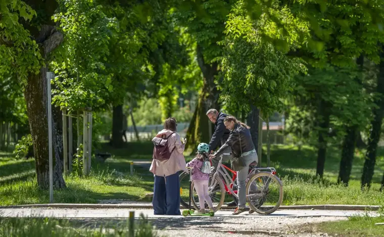 Oni su iskoristili sunčanu nedjelju za rekreaciju: Evo tko bira bicikl, a tko uživa u &scaron;etnji