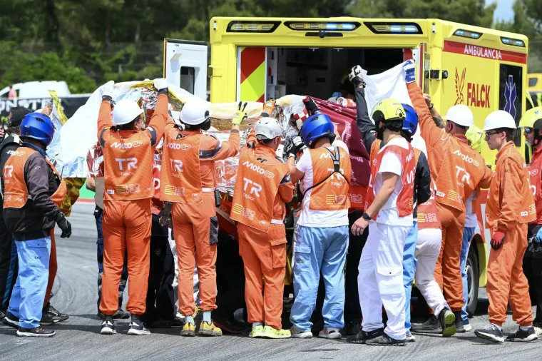 Stravične scene u MotoGP-u! Marquez zavr&scaron;io u bolnici nakon jezivog sudara, hitno operiran