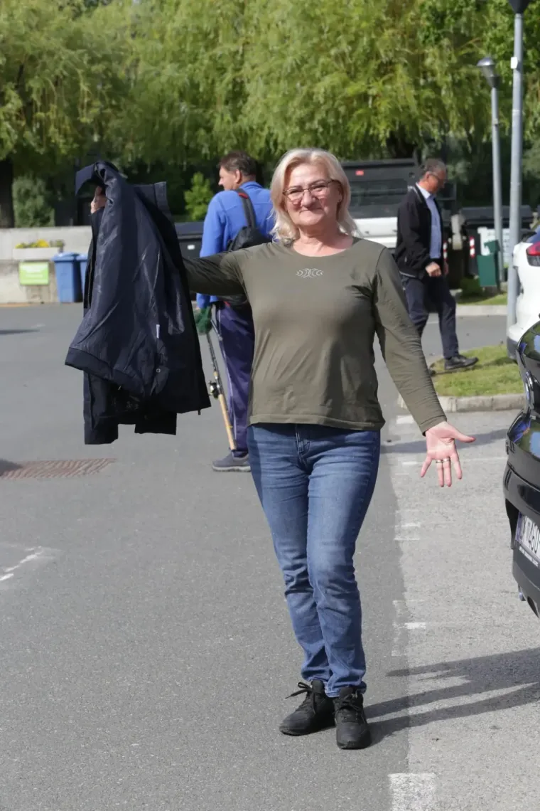 Fotograf ju je odmah primijetio: Nasmijana djevojka vatrene kose dominirala &scaron;etnicom uz Muru