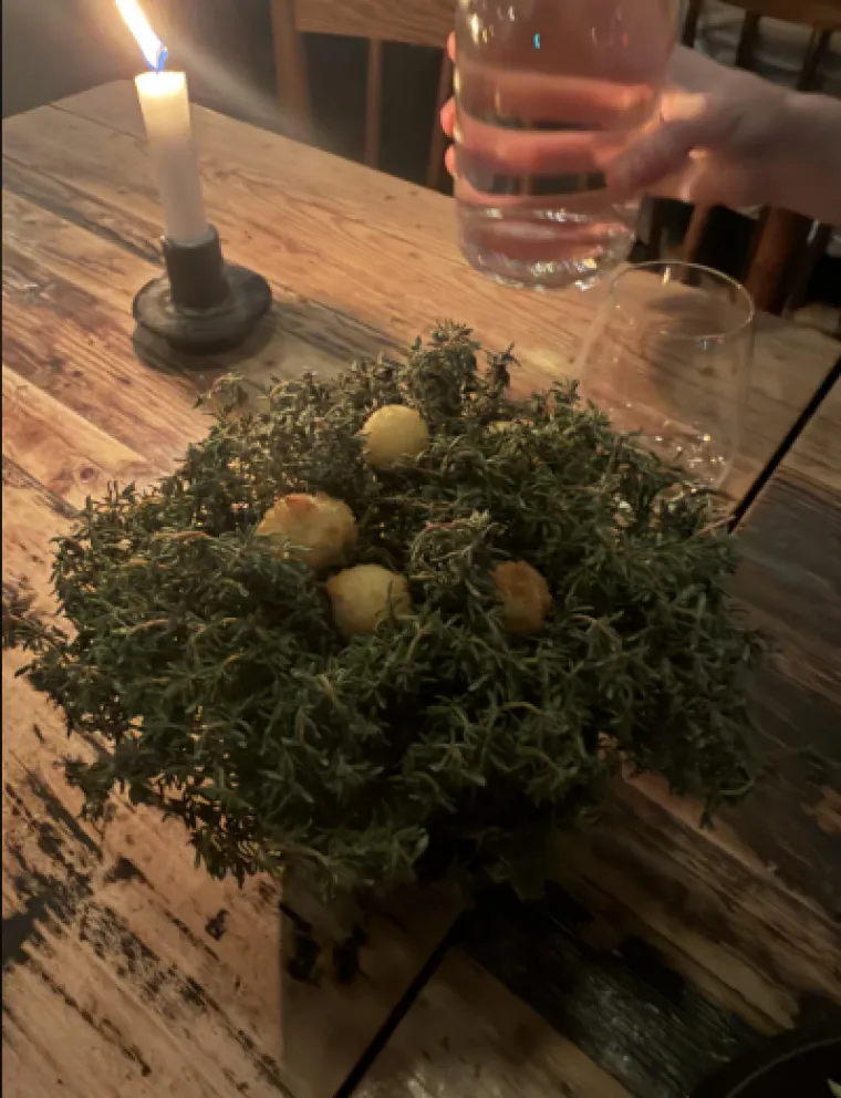 Nevjerojatno na čemu su sve gosti dobili serviranu hranu: Nakon ovoga mnogi su izgubili apetit