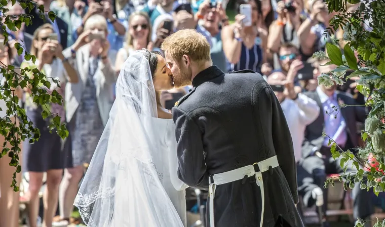 Pogledajte kako je Meghan Markle izgledala prije osam godina na dan vjenčanja