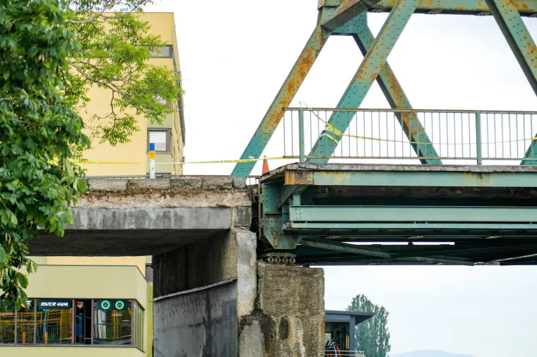 Pogledajte kako je uru&scaron;en most kod Gradi&scaron;ke: U vrijeme Jugoslavije bio je inženjersko čudo