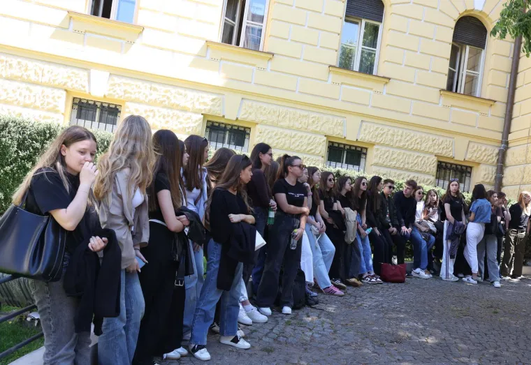 Hrvatska u suzama: Pogledajte koliko ljudi se skupilo zbog ubijenog Luke! 'Niste sami'