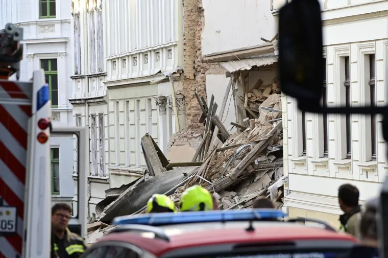 Eksplozija plina uru&scaron;ila zgradu, traže se ljudi pod ru&scaron;evinama: 'Vidio sam ženu kako vri&scaron;ti...'