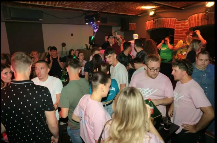 Ovako se slavi: Studenti u Čakovcu priredili nezaboravni ludi tulum za kraj akademske godine