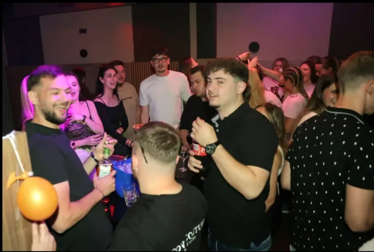 Ovako se slavi: Studenti u Čakovcu priredili nezaboravni ludi tulum za kraj akademske godine
