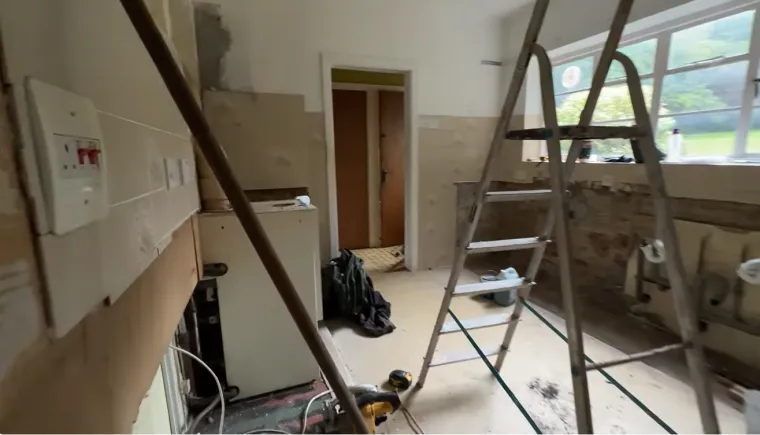 Pretvorio je napu&scaron;tenu kuću u luksuzan dom iz snova: Za preuređenje je izdvojio papren iznos