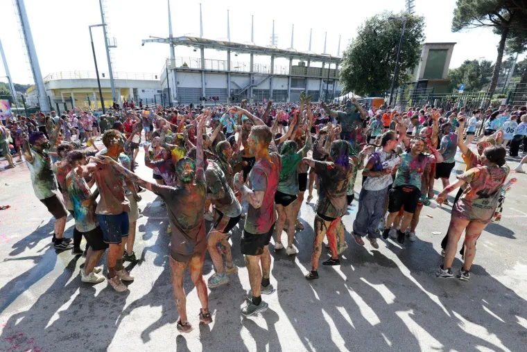 Ovoga se ne bi posramio rave party u Berlinu! Evo &scaron;to su napravili maturanti u Puli
