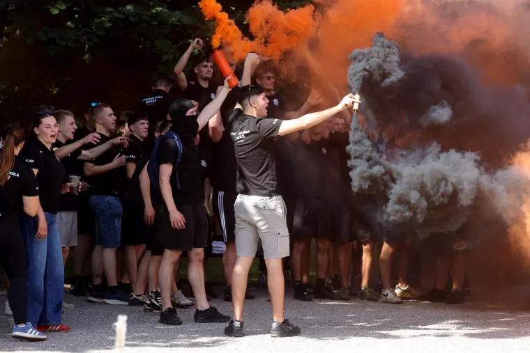 Ludnica diljem Hrvatske: Tisuće maturanata priredilo scene koje će pamtiti cijeli život