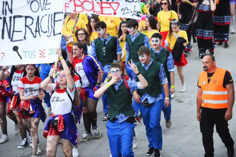 Pogledajte megagaleriju maturantskog ludila diljem Hrvatske: Ovo će se dugo pamtiti!