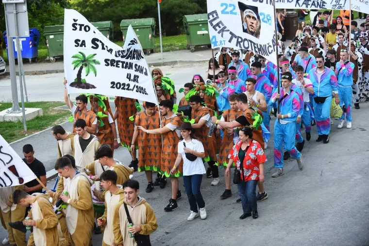 Pogledajte megagaleriju maturantskog ludila diljem Hrvatske: Ovo će se dugo pamtiti!