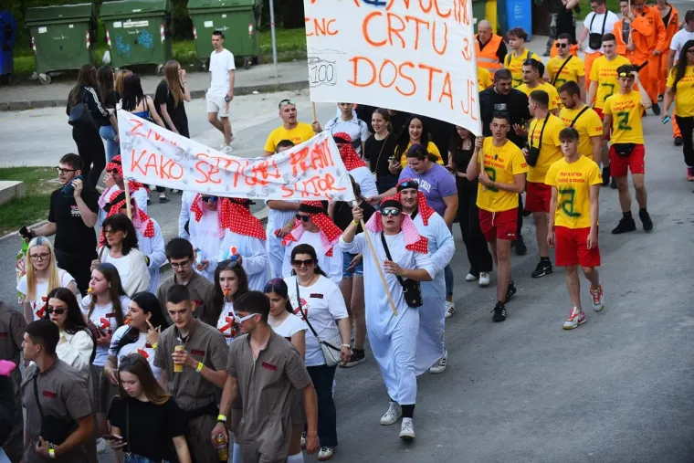 Pogledajte megagaleriju maturantskog ludila diljem Hrvatske: Ovo će se dugo pamtiti!