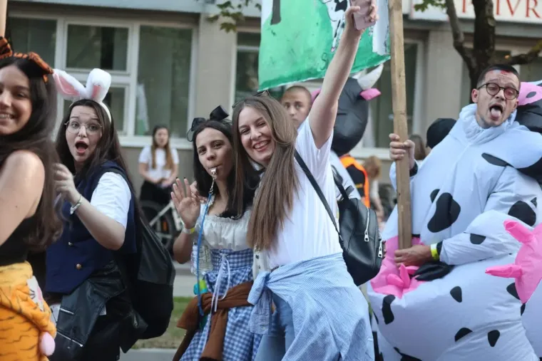 Pogledajte megagaleriju maturantskog ludila diljem Hrvatske: Ovo će se dugo pamtiti!