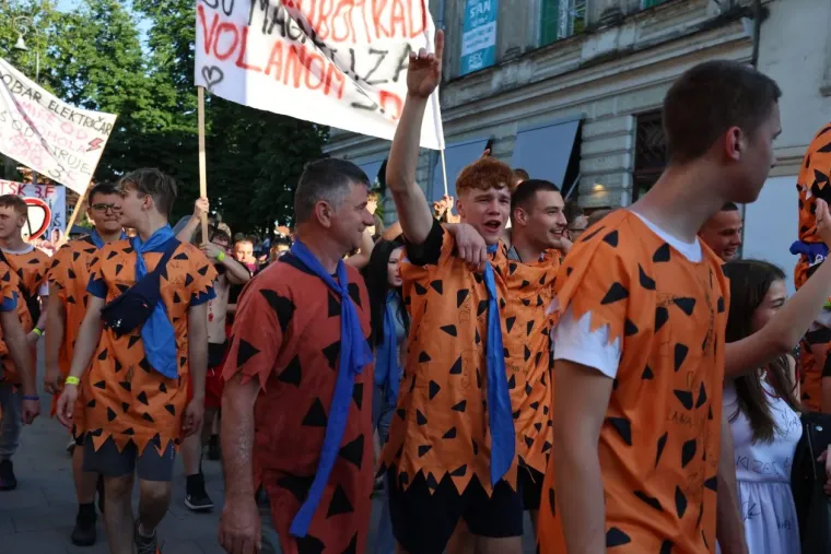 Pogledajte megagaleriju maturantskog ludila diljem Hrvatske: Ovo će se dugo pamtiti!