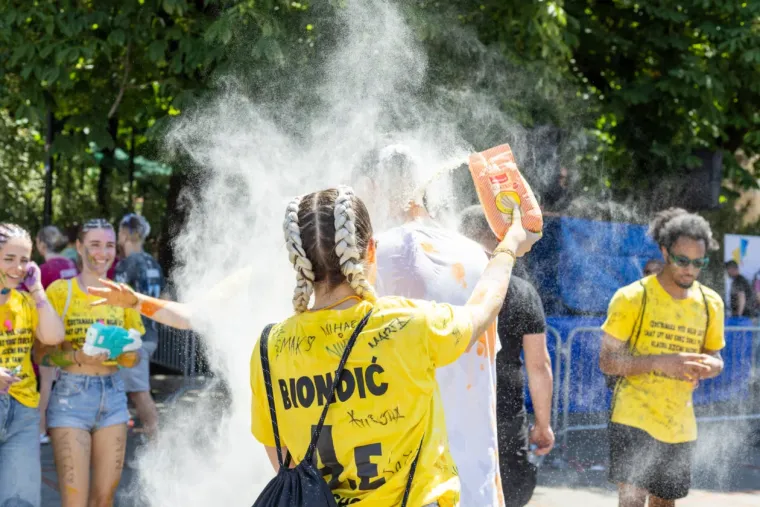Pogledajte megagaleriju maturantskog ludila diljem Hrvatske: Ovo će se dugo pamtiti!