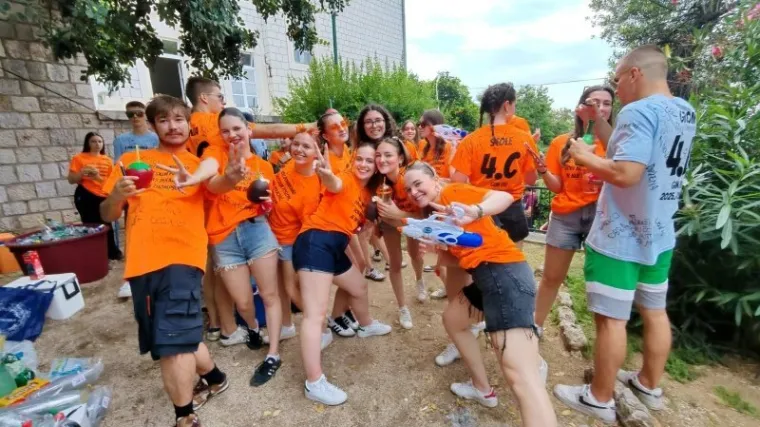 Pogledajte megagaleriju maturantskog ludila diljem Hrvatske: Ovo će se dugo pamtiti!