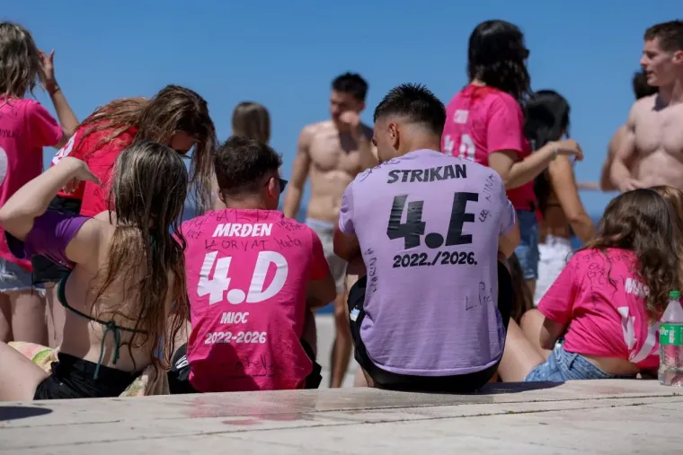 Pogledajte megagaleriju maturantskog ludila diljem Hrvatske: Ovo će se dugo pamtiti!