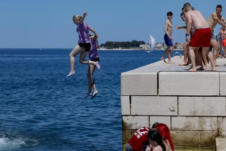 Pogledajte megagaleriju maturantskog ludila diljem Hrvatske: Ovo će se dugo pamtiti!
