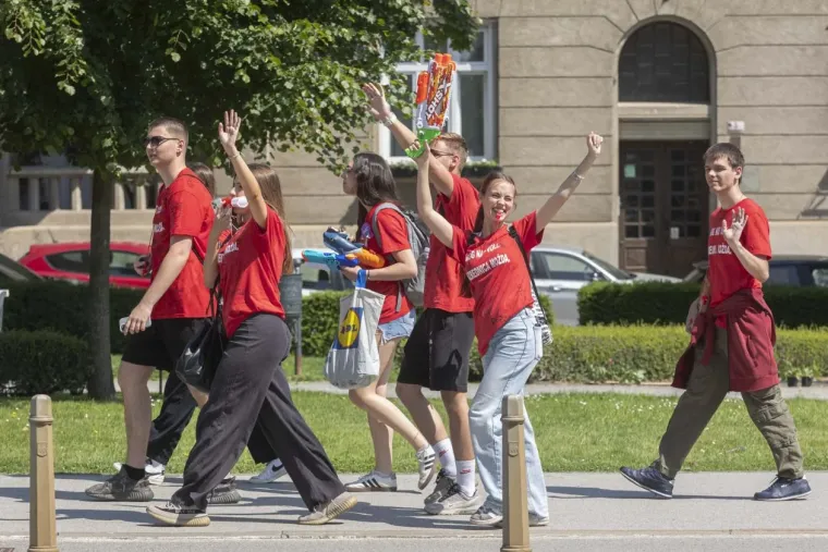 Pogledajte megagaleriju maturantskog ludila diljem Hrvatske: Ovo će se dugo pamtiti!