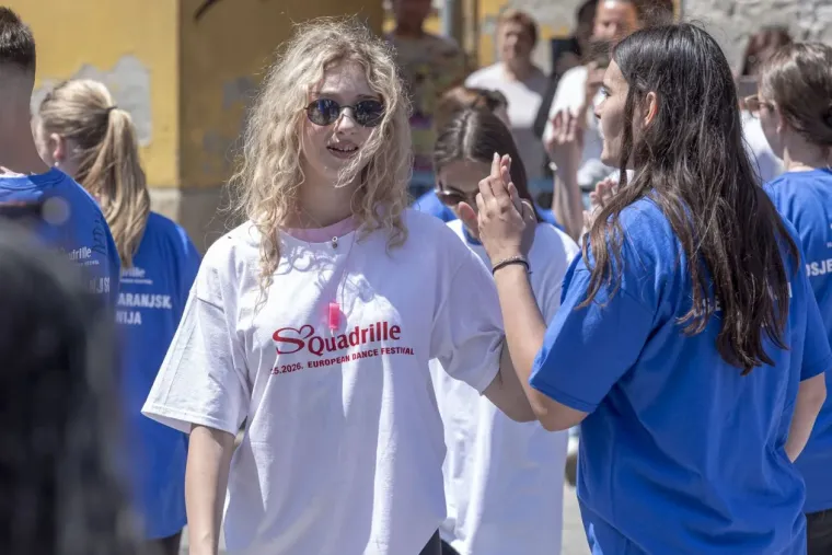 Pogledajte megagaleriju maturantskog ludila diljem Hrvatske: Ovo će se dugo pamtiti!