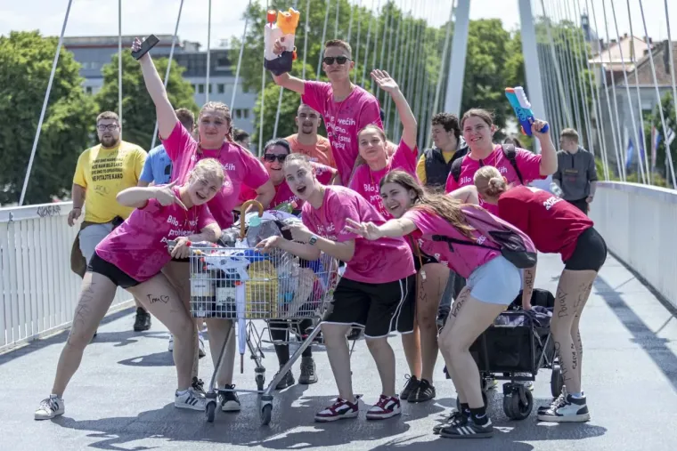 Pogledajte megagaleriju maturantskog ludila diljem Hrvatske: Ovo će se dugo pamtiti!