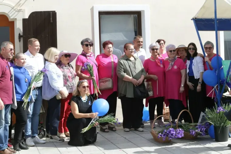 Ljeto nam se vratilo: Pogledajte Čakovčanke pro&scaron;etale u haljinicama, ali osmjesi obaraju!