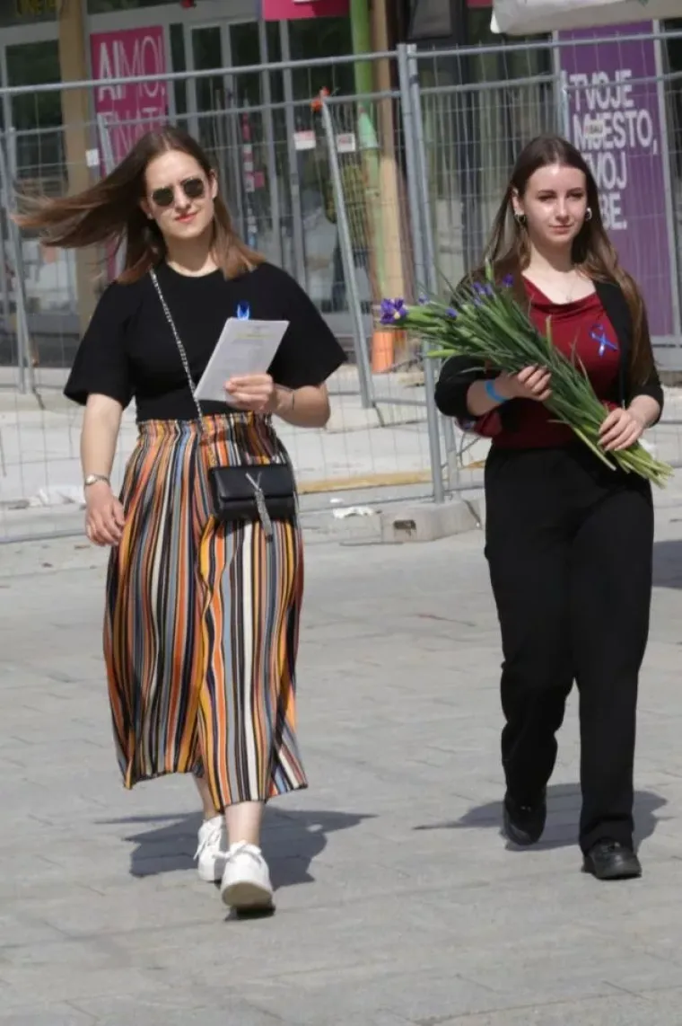 Ljeto nam se vratilo: Pogledajte Čakovčanke pro&scaron;etale u haljinicama, ali osmjesi obaraju!