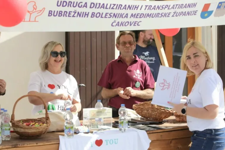 Ljeto nam se vratilo: Pogledajte Čakovčanke pro&scaron;etale u haljinicama, ali osmjesi obaraju!
