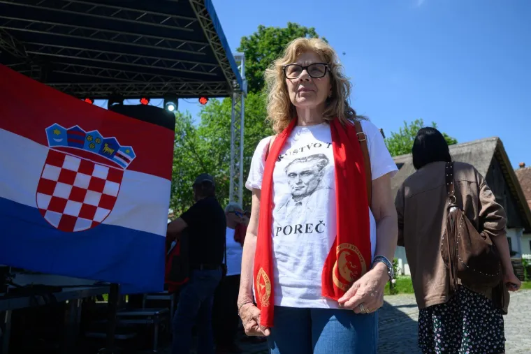 Slavi se Dan Mladosti u Kumrovcu, stigao Mesić, Keleminec bjesni: 'Banda komunistička!'