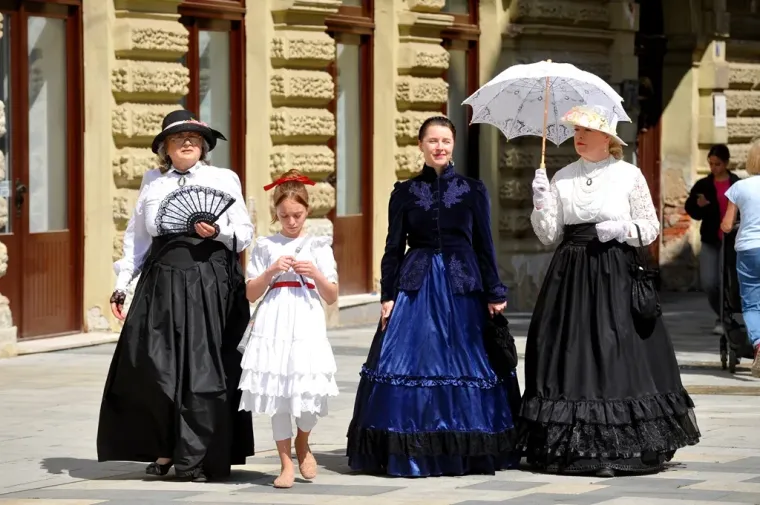Kava, sunce i top kombinacije: Varaždinke opet rasturile &scaron;picu! Jedan detalj posebno je dominirao