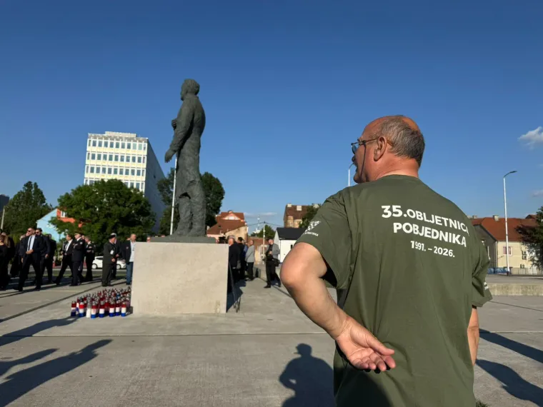 To je bio povijesni trenutak! Ovako je u Zagrebu počelo obilježavanje 35. obljetnice stvaranja HV-a