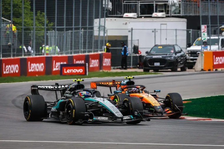 Drama na F1 sprintu! Mercedesovi vozači u ratu, &scaron;ef ekipe izgubio živce nakon incidenta