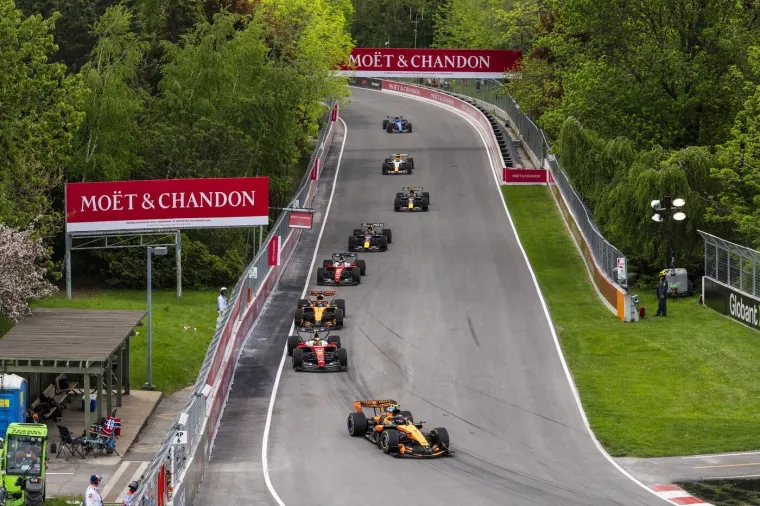 Drama na F1 sprintu! Mercedesovi vozači u ratu, &scaron;ef ekipe izgubio živce nakon incidenta